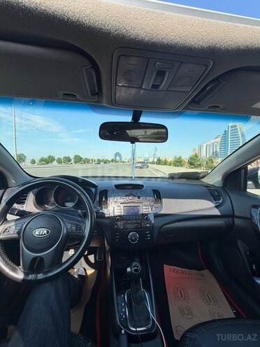 Kia Cerato Koup-9