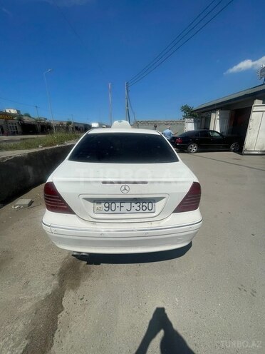 Mercedes C 200-4