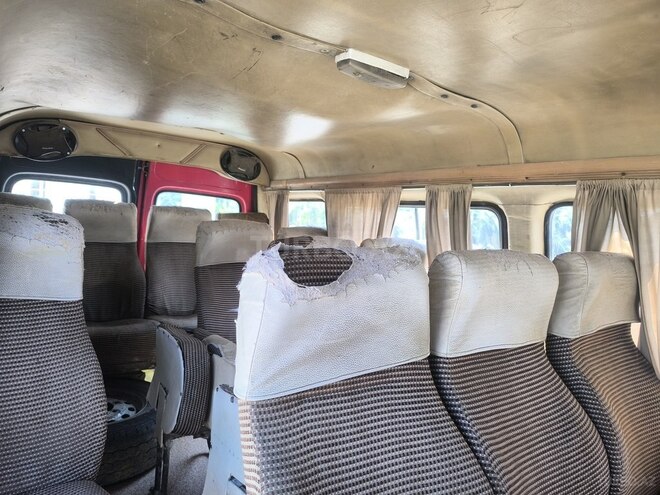 Ford Transit-9