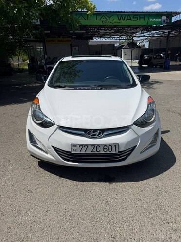 Hyundai Elantra-1