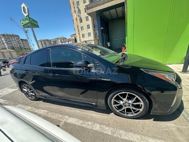 Toyota Prius-3