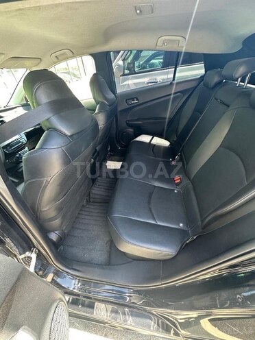 Toyota Prius-10
