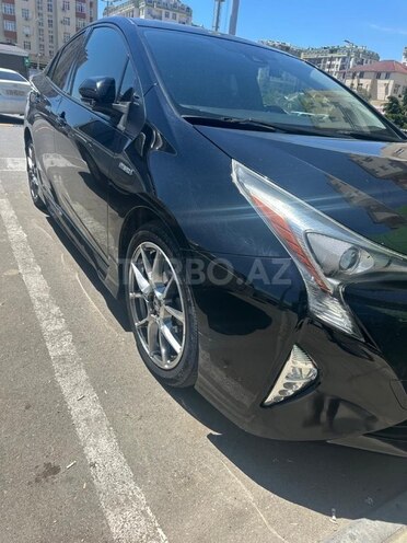 Toyota Prius-7