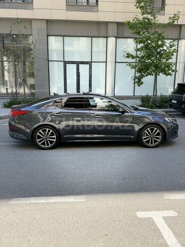 Kia Optima-4
