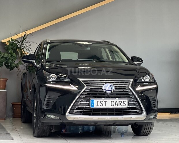 Lexus NX 300h-1