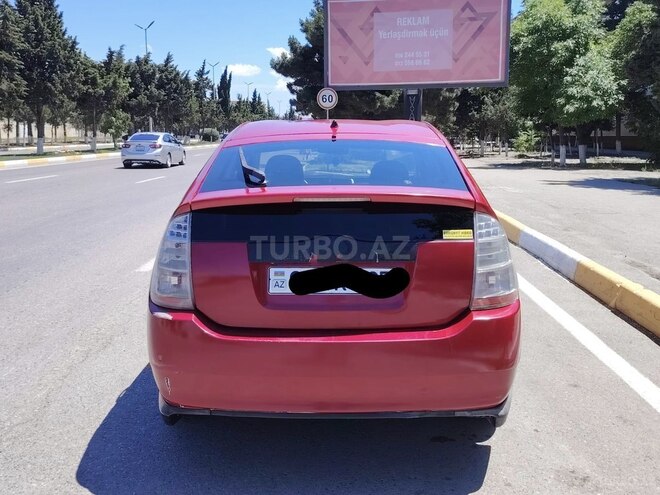 Toyota Prius-2