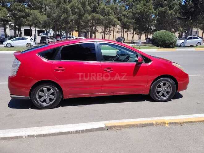 Toyota Prius-7