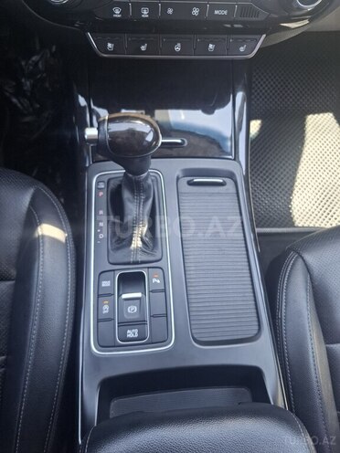 Kia Sorento-12
