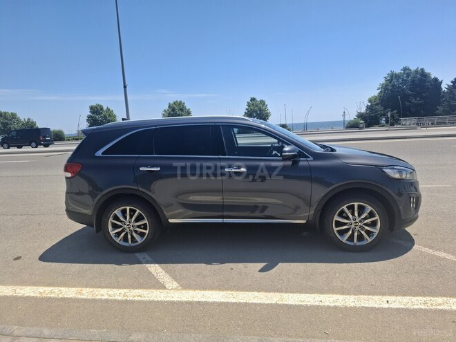Kia Sorento-4