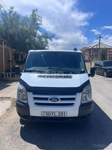 Ford Transit-1