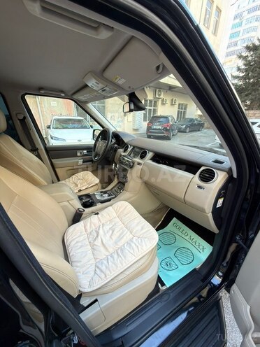 Land Rover Discovery-5