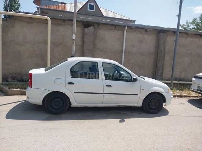 Renault Logan-7