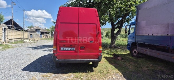 Ford Transit-3