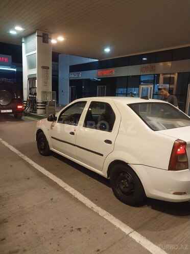 Renault Logan-21