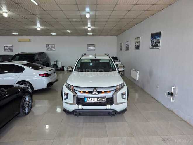 Mitsubishi L200-3