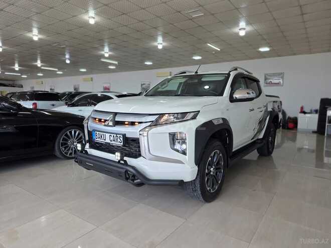 Mitsubishi L200-2