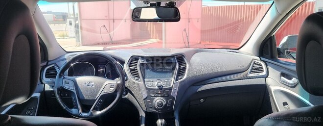 Hyundai Santa Fe-4