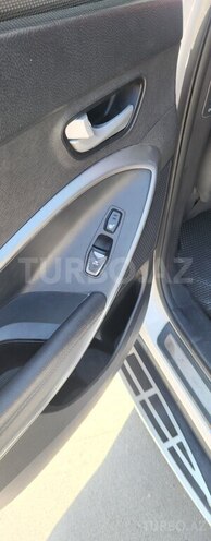 Hyundai Santa Fe-7