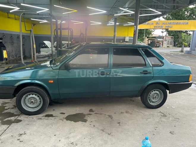 LADA (VAZ) 21099-5