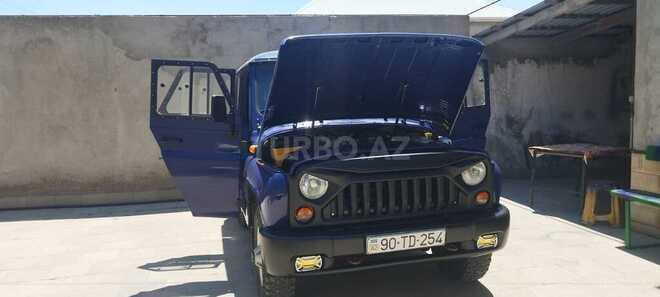 UAZ Hunter-4