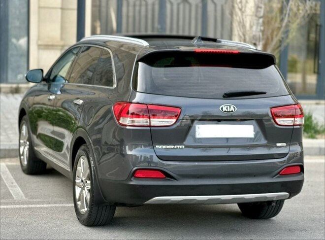 Kia Sorento-8