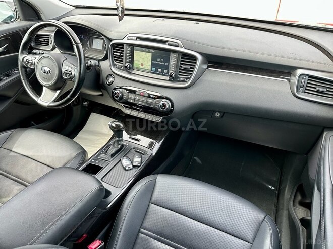 Kia Sorento-15