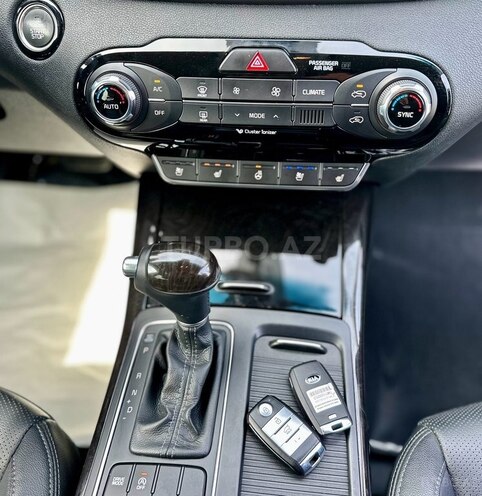Kia Sorento-18
