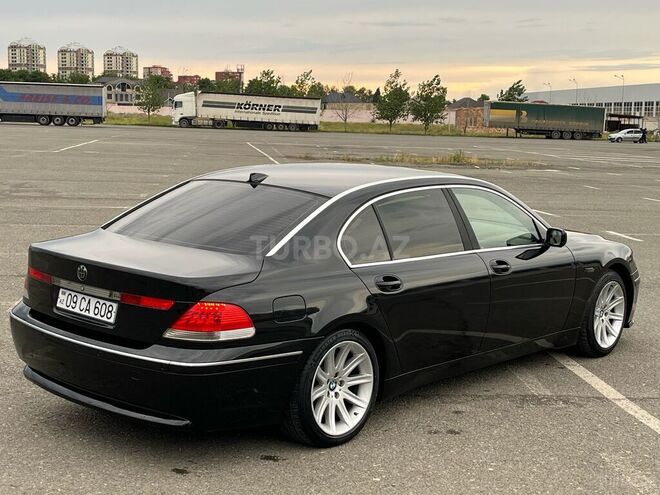 BMW 745-7