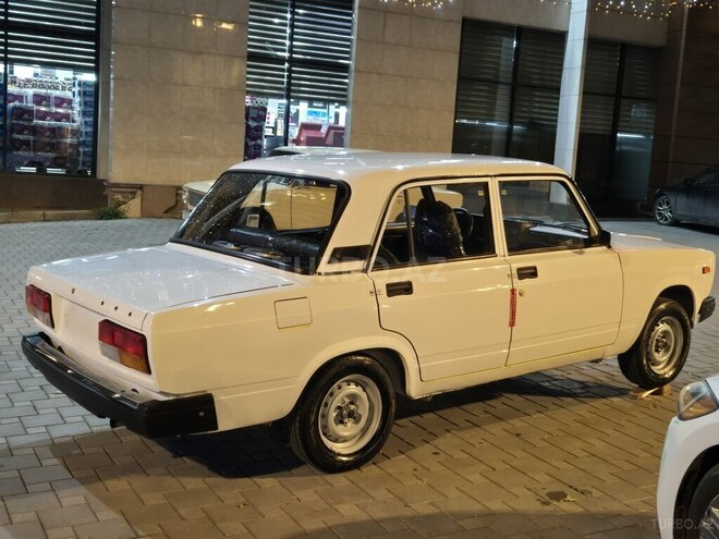 LADA (VAZ) 2107-5