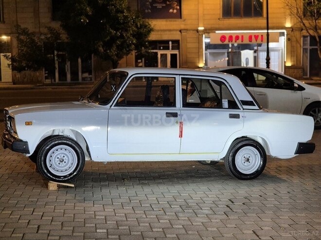 LADA (VAZ) 2107-8