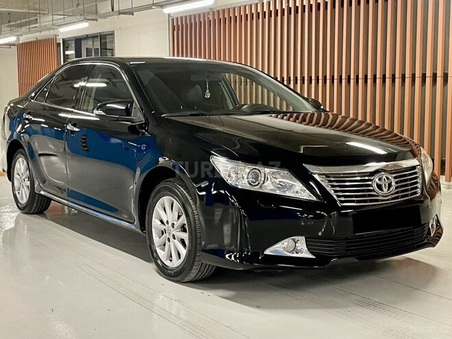 Toyota Camry-3