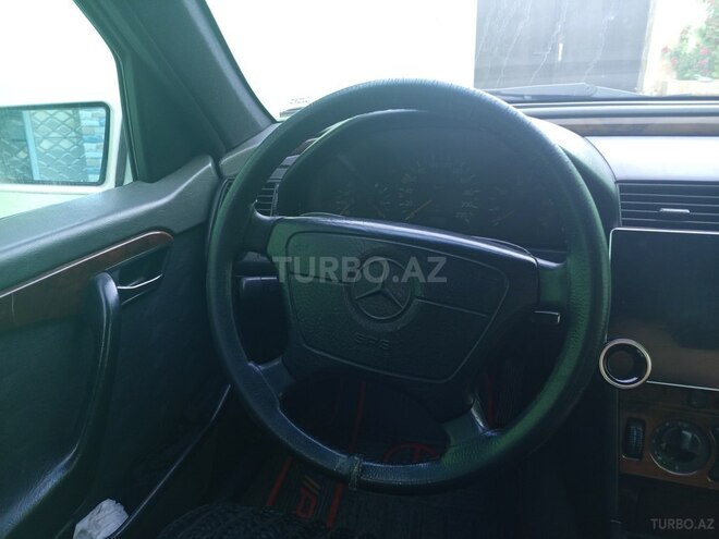 Mercedes C 220-2