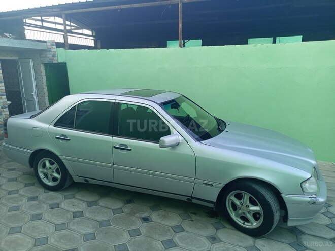 Mercedes C 220-8