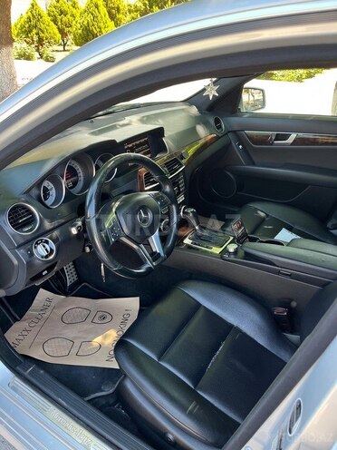 Mercedes C 250-7