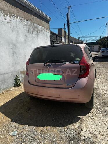 Nissan Note-2