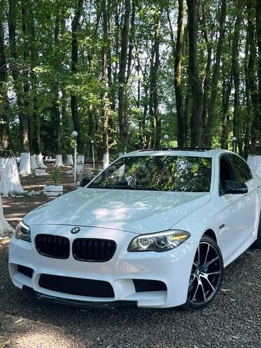 BMW 528-2