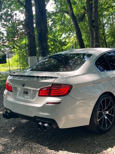BMW 528-8