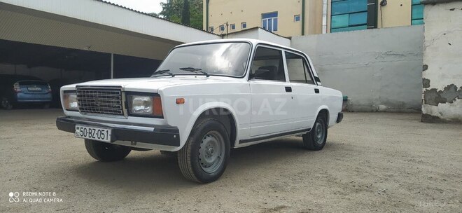 LADA (VAZ) 2107-2