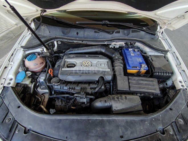 Volkswagen Passat-5