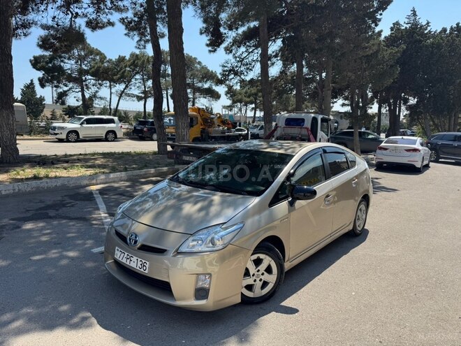 Toyota Prius-2