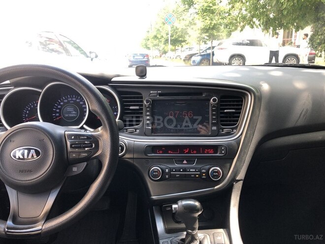 Kia K5-3