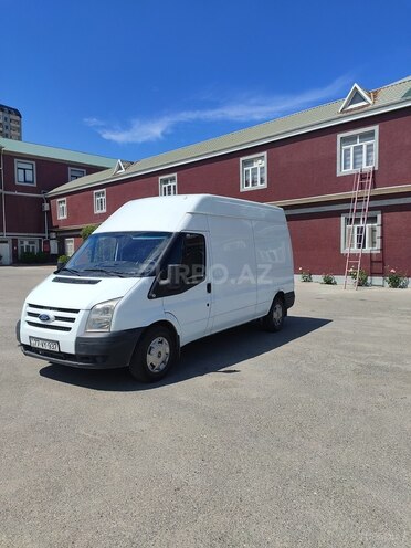 Ford Transit-2