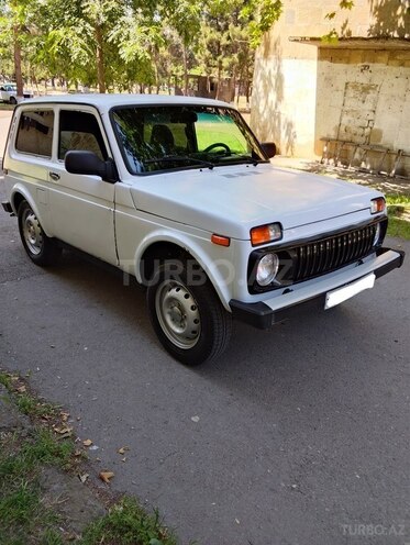 LADA (VAZ) Niva-9