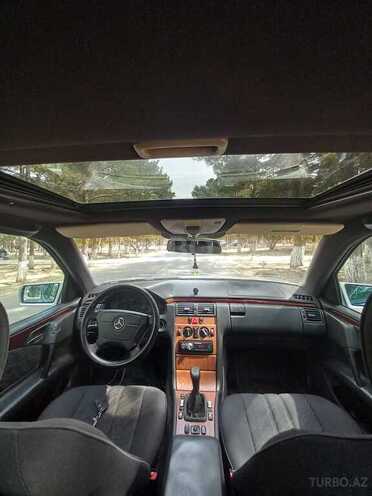 Mercedes E 200-9