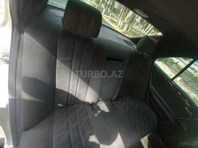 Mercedes E 200-7