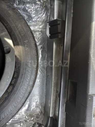 Mercedes E 200-14