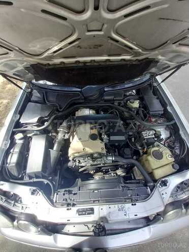 Mercedes E 200-2