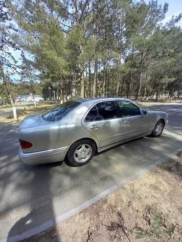Mercedes E 200-20