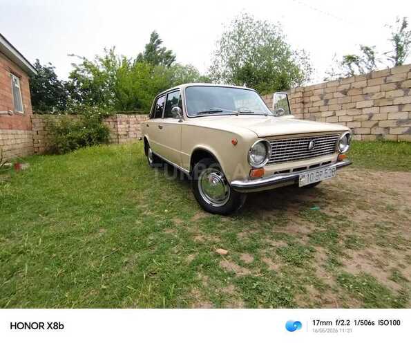 LADA (VAZ) 21011-2
