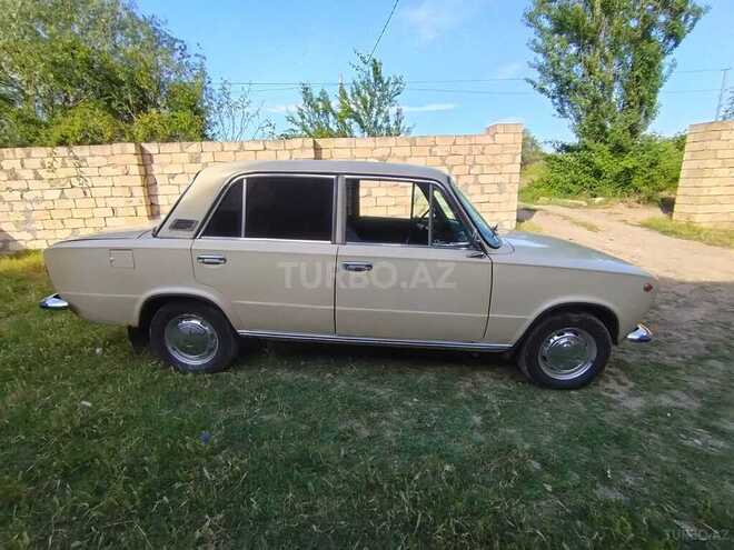LADA (VAZ) 21011-13